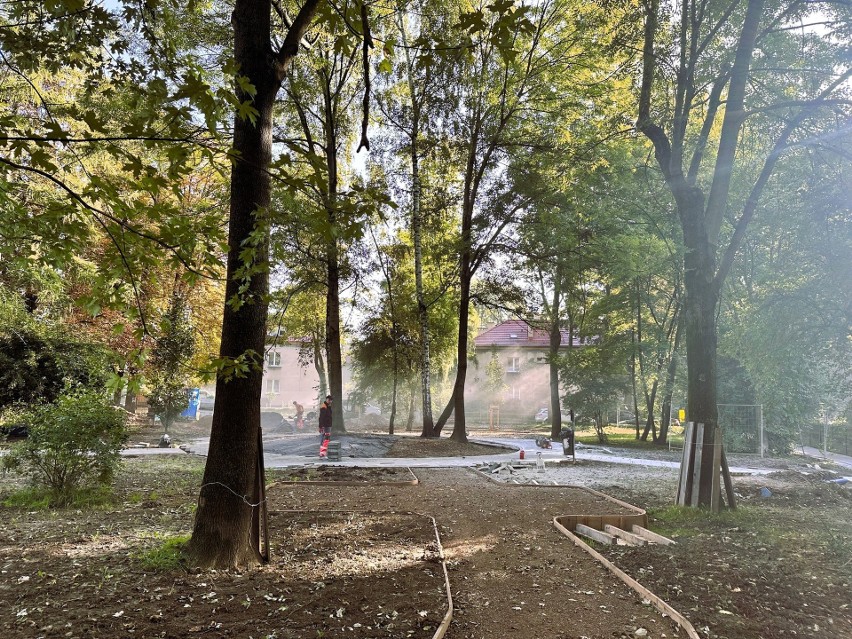 Na osiedlu Krakowiaków w Krakowie powstaje nowy park kieszonkowy. Powrót do układu z lat 70. 