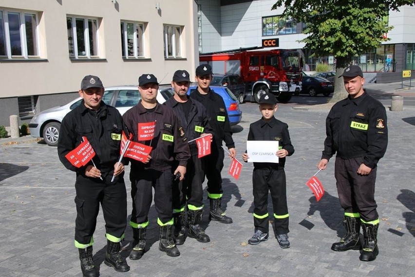 Strażacy ochotnicy z OSP Czarnca.