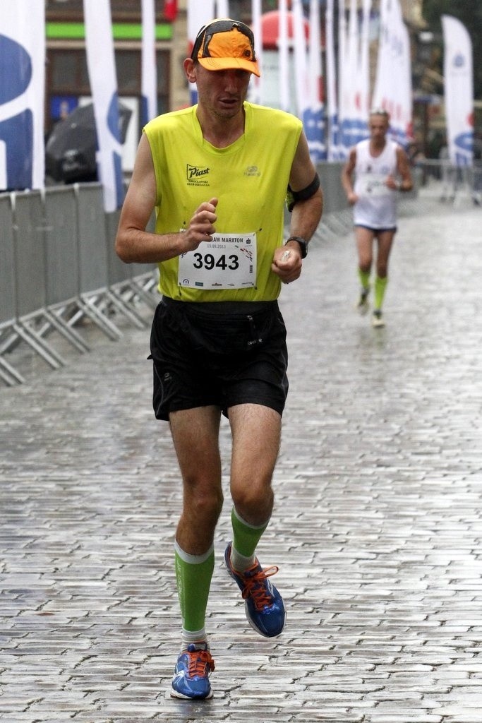 Maraton Wrocław - ZDJĘCIA - zawodnicy z numerami 3801 - 4000