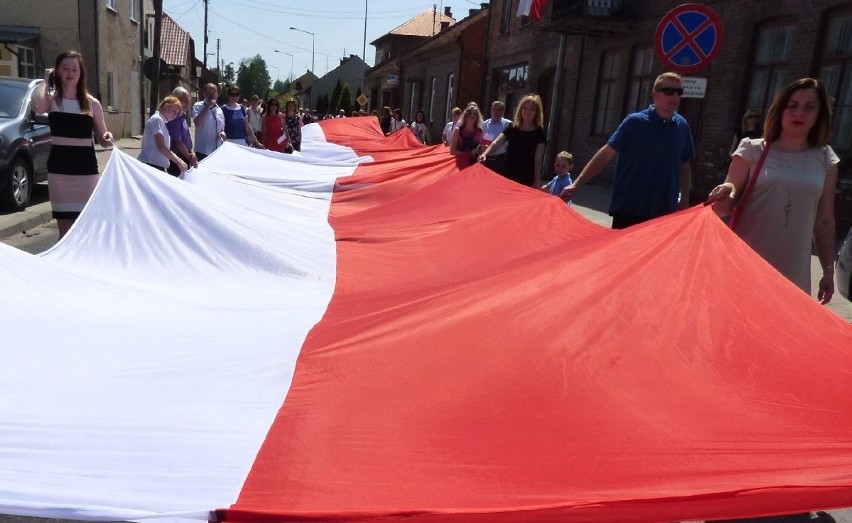 Dzień Flagi Rzeczypospolitej Polskiej został ustanowiony...