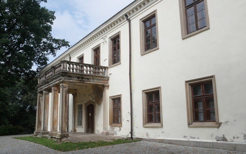 Pałac i folwark w Wiśniowej od II poł. XIX w.  należał do...