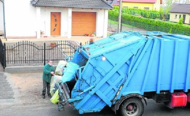 W piątek minął termin składania deklaracji śmieciowych. Jeszcze sporo mieszkańców nie zdążyło dostarczyć do urzędu dokumentów.