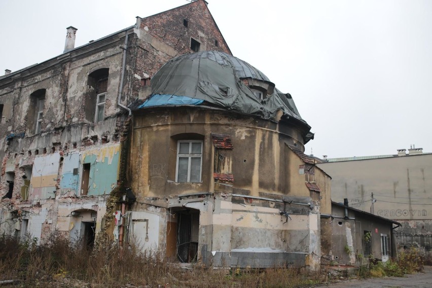 Od strony ul. Stradomskiej powstanie hotel, za nim...