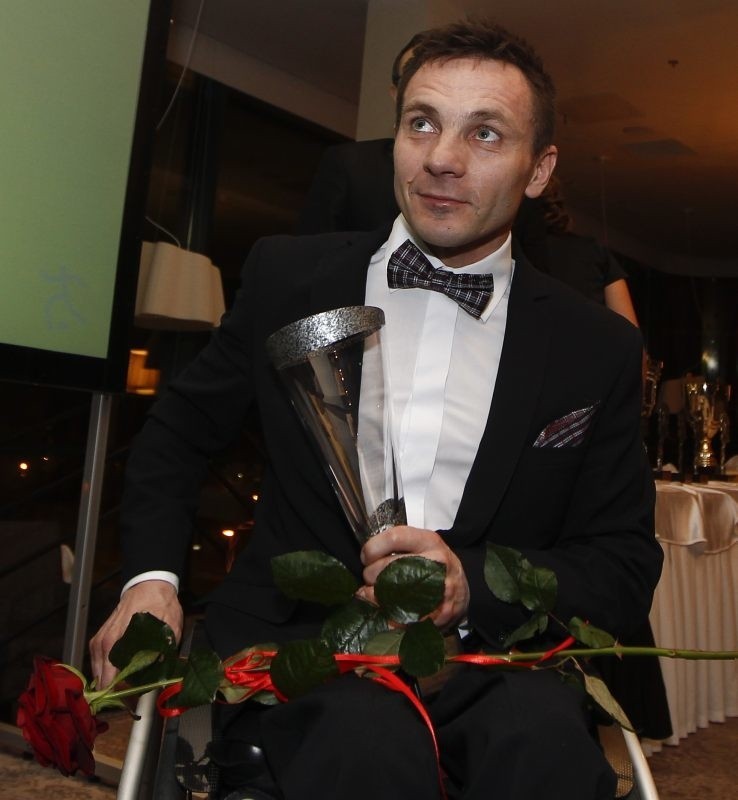 Podczas 53. plebiscytu Nowin Rafał Wilk odebrał nagrodę...