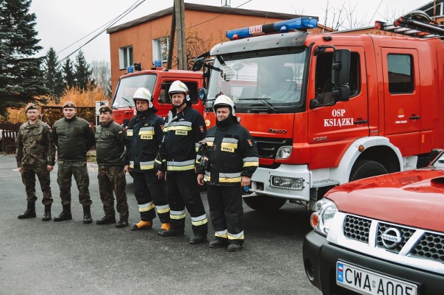 Czterech strażaków z Ochotniczej Straży Pożarnej w Książkach w powiecie wąbrzeskim jest żołnierzami Wojsk Obrony Terytorialnej