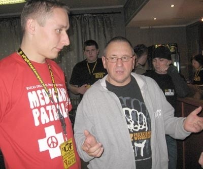 Głogowianin Krzysztof Dziechciarz (po lewej) poznał Jerzego Owsiaka kiedy pracował w Medycznym Patrolu.