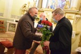 Parafianie z Korczewa koło Zduńskiej Woli pożegnali się z księdzem Pawłem Szudzikiem. Odchodzi do innej parafii