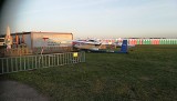 Samolot bez pilota uderzył w hangar na lotnisku w Kruszynie [zdjęcia]