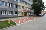 Białystok. W budynku urzędu miejskiego przy Składowej nie ma widoków na zamontowanie windy dla niepełnosprawnych mieszkańców