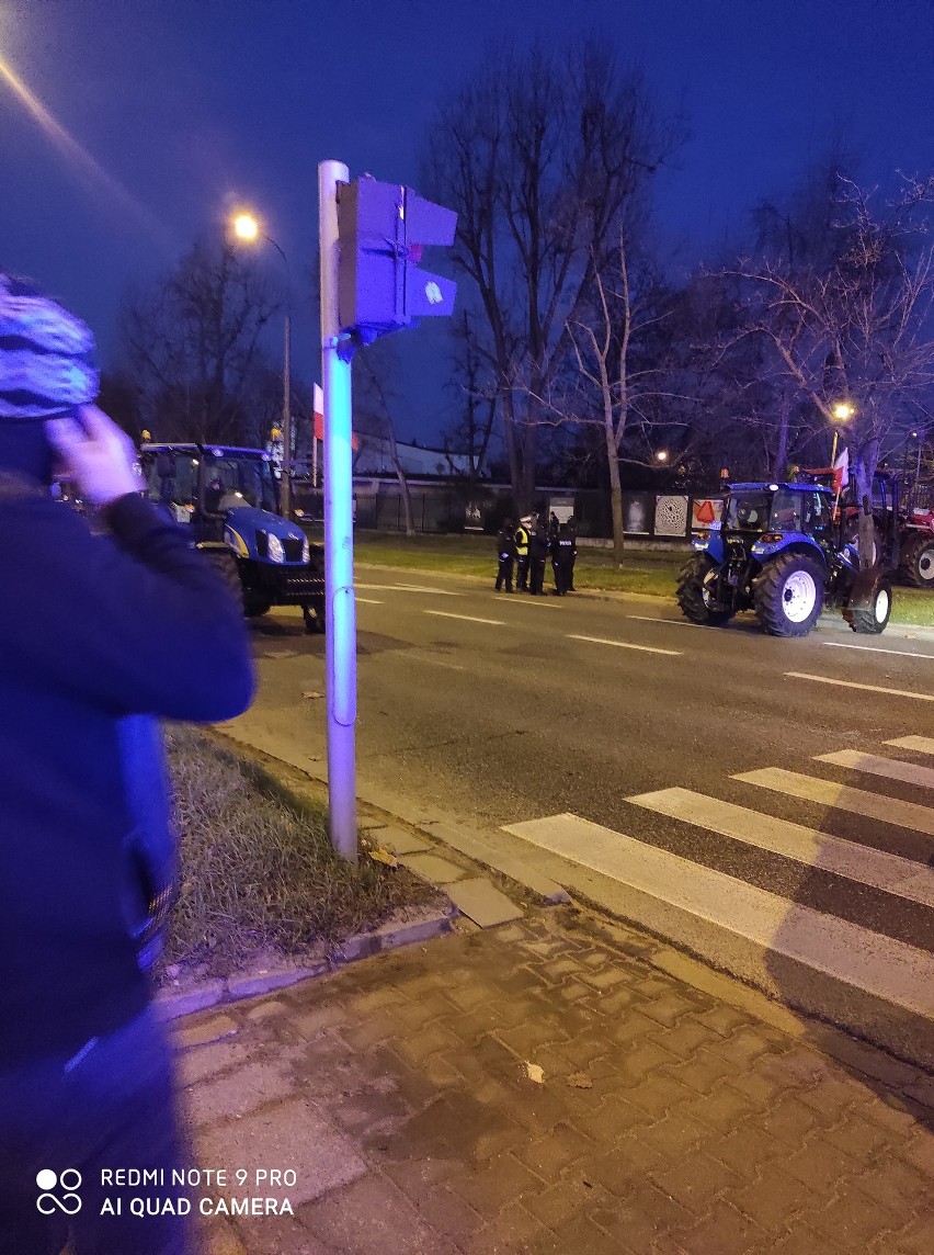 Rolnicy ze Świętokrzyskiego na sobotnim proteście w Warszawie. Przeciwko kryzysowi w rolnictwie