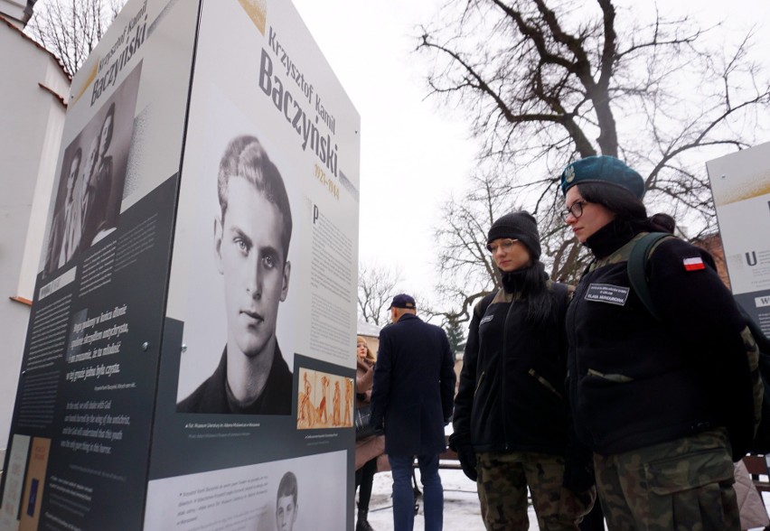 Lublin. Zapomniane „Pokolenie Baczyńskiego”. Wyjątkowa ekspozycja opowiadająca o reprezentantach niepodległej Polski