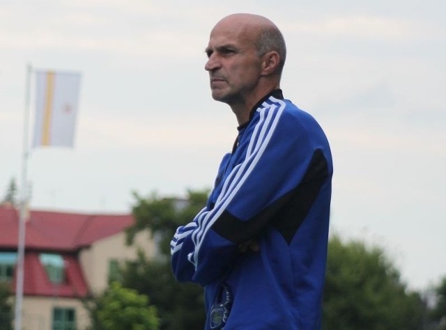 Trener Nidy Cezary Ruszkowski zastanawia się jak zagrać ze Zdrojem, żeby nie przegrać. 