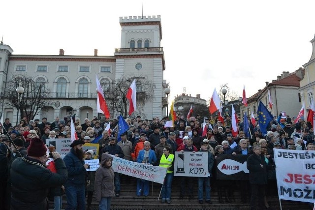 Strajk Obywatelski odbędzie się na placu Bolesława Chrobrego w Bielsku-Białej. To kolejny protest organizowany w tym miejscu