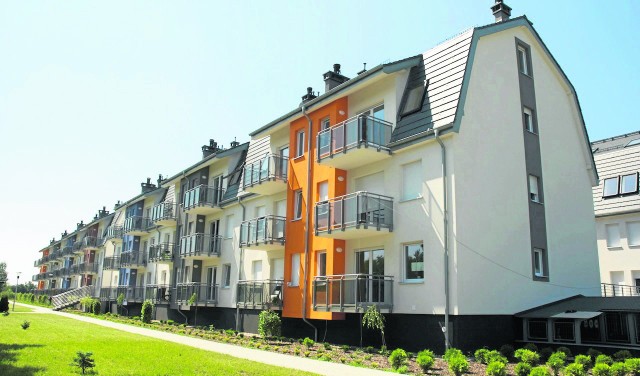 Ile zapłacisz za nowe mieszkanie na BrochowieOferowane lokale sprzedawane są w standardzie deweloperskim, ale w ramach promocji za wykończenie mieszkania „pod klucz” trzeba dodatkowo zapłacić od 300 do 400 złotych za metr kwadratowy