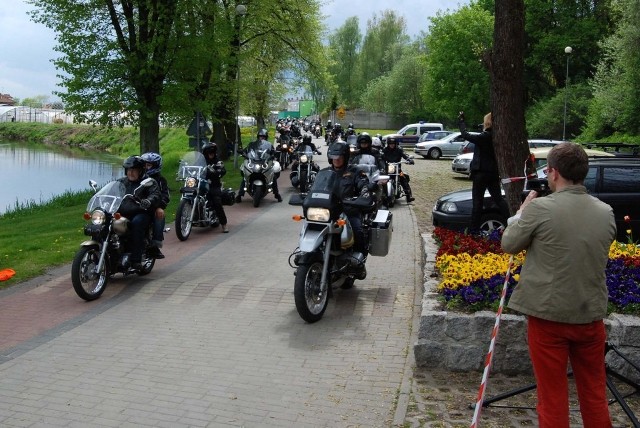 Motocyklowa majówka w Karlinie przyciągnęła tłumy motocyklistów.