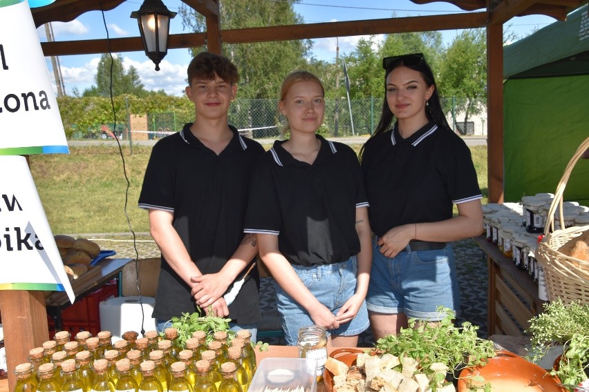 Festiwal Kiszewskie Samki! Doskonała zabawa i gotowanie w Starej Kiszewie. 02.07.2022 [ZDJĘCIA]