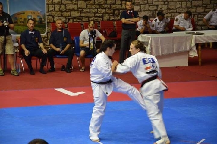 Karate shinkyokushin. Agata Kaliciak, kobieta renesansu, znów uderza (ZDJĘCIA)