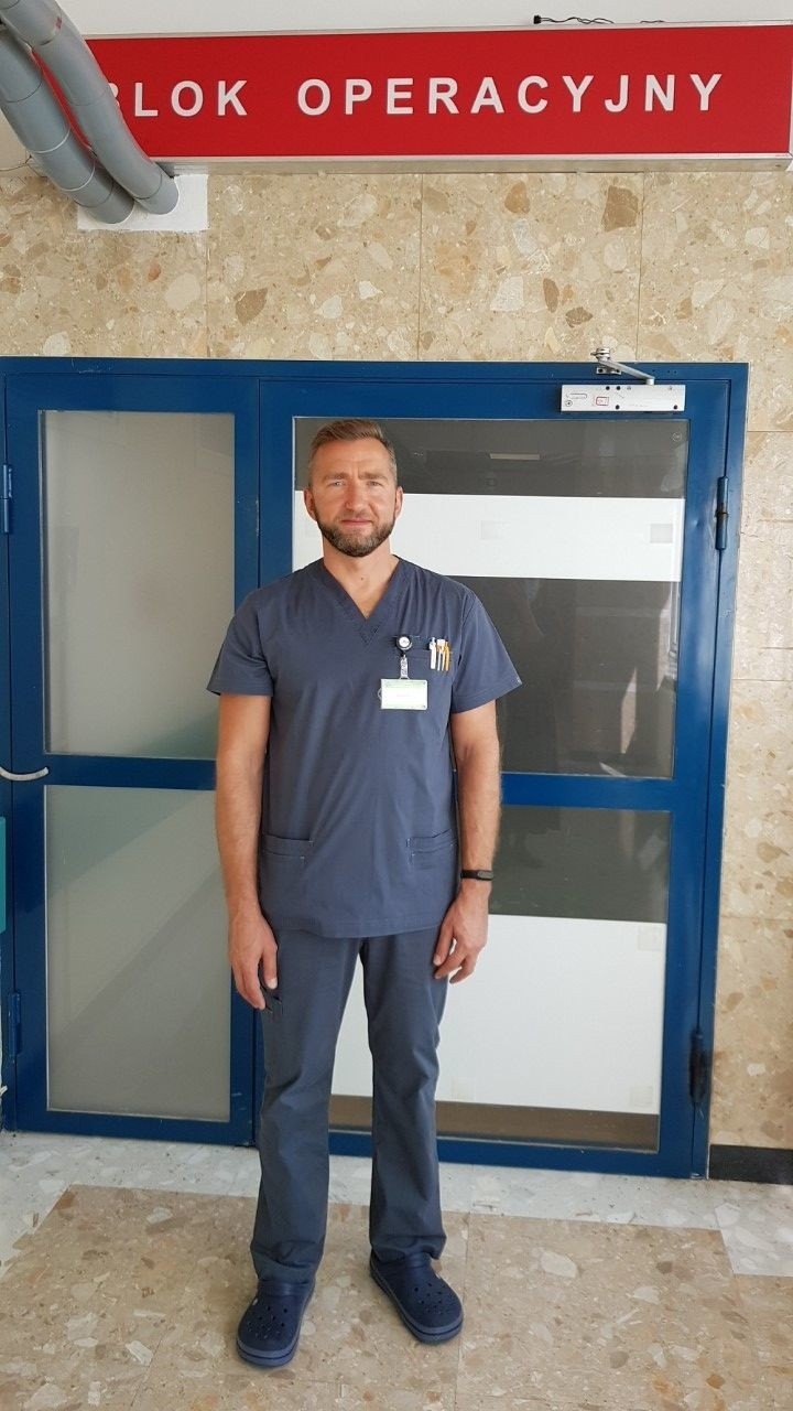 Główny twórca sukcesu lekarzy - doktor Marcin Bolek.