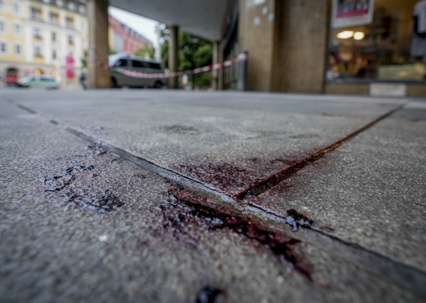 Niemcy. Atak nożownika w Würzburgu. 24-letni Somalijczyk...