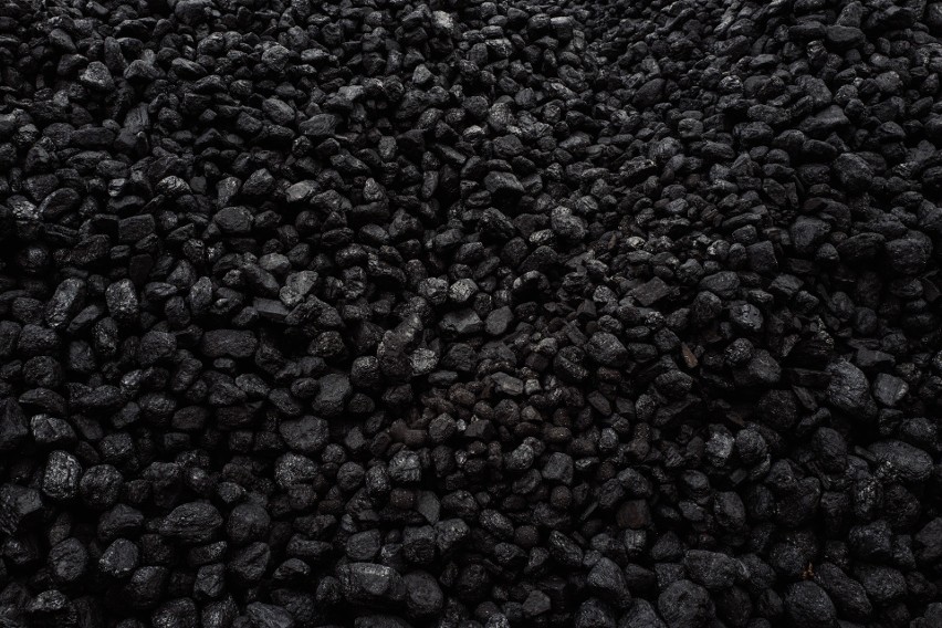 Jak rozpoznać dobrej jakości węgiel? Sprawdź!