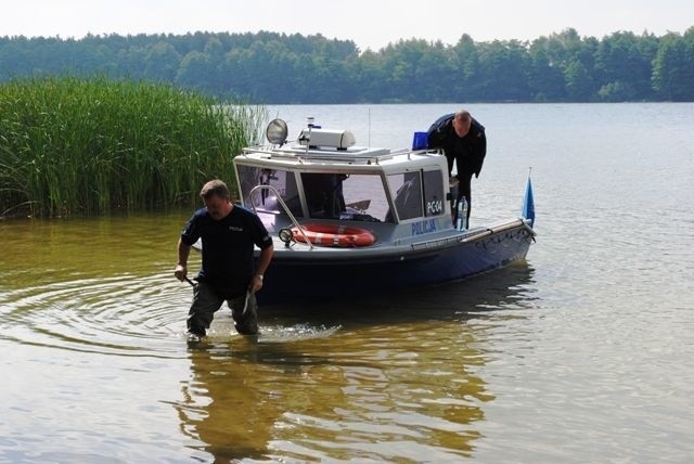 Akcja na Jeziorze Rudnik trwa.