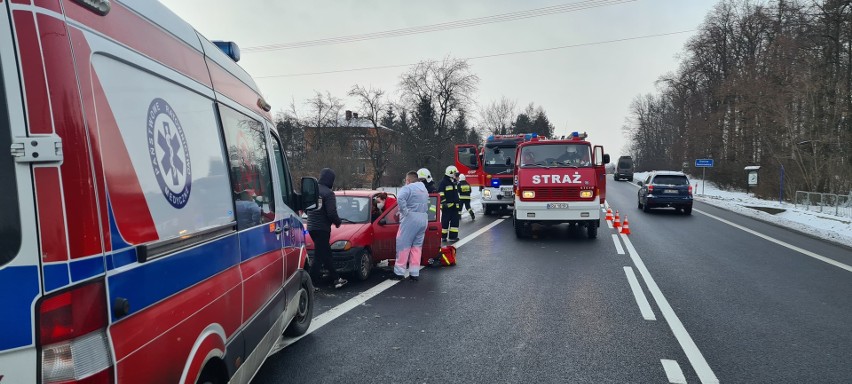Wypadek na drodze krajowej nr 7 w Widomej