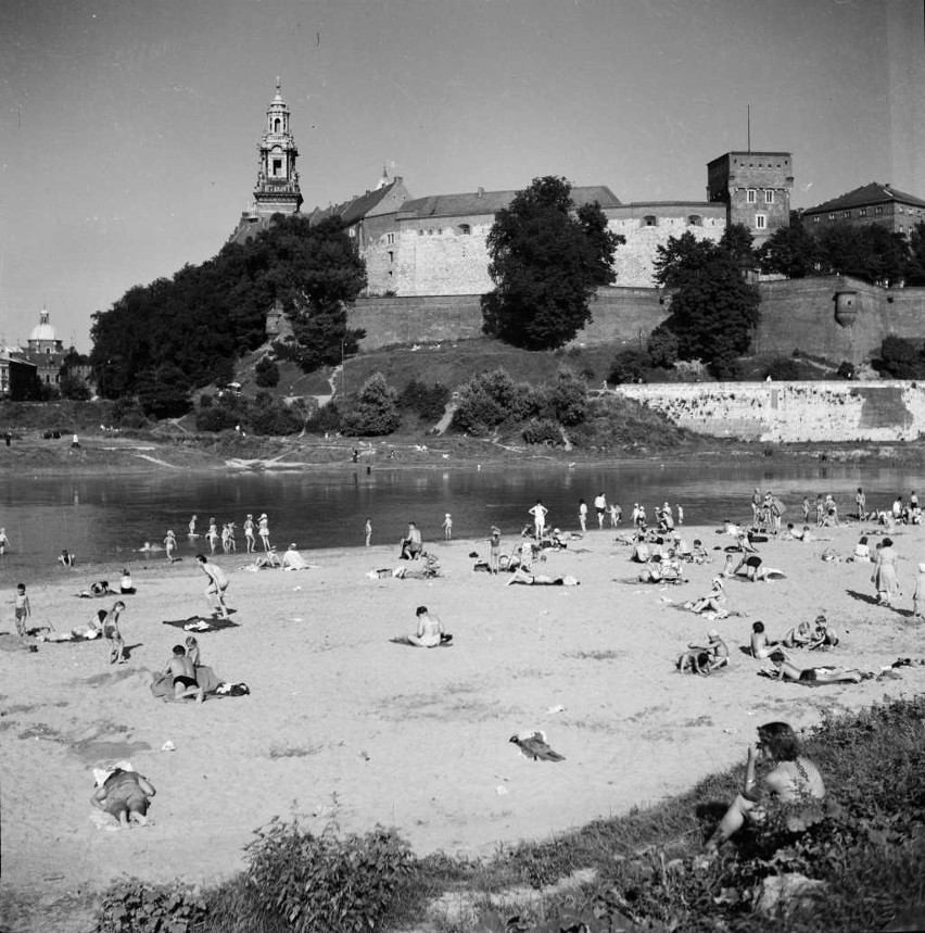 Plaża nad Wisłą pod Wawelem