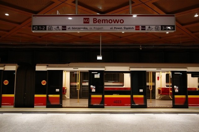 W czwartek oddano do użytku stacje Bemowo oraz Ulrychów.