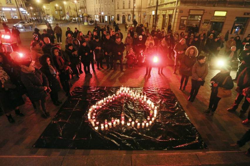 Solidarni z Gdańskiem. Lublin w rocznicę tragicznej śmierci Pawła Adamowicza 