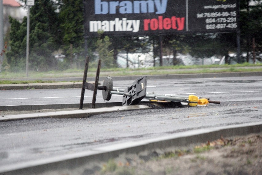 Skutki jednego z orkanów w Polsce.