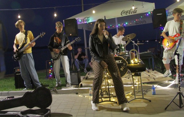 Festiwalowe granie rozpocznie młodzieżowy zespół StrefaJazz grający covery rockowych przebojów