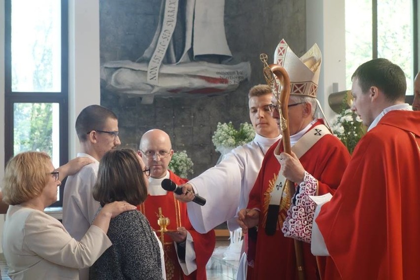 W kościele pw. Najświętszej Maryi Panny Matki Kościoła w...