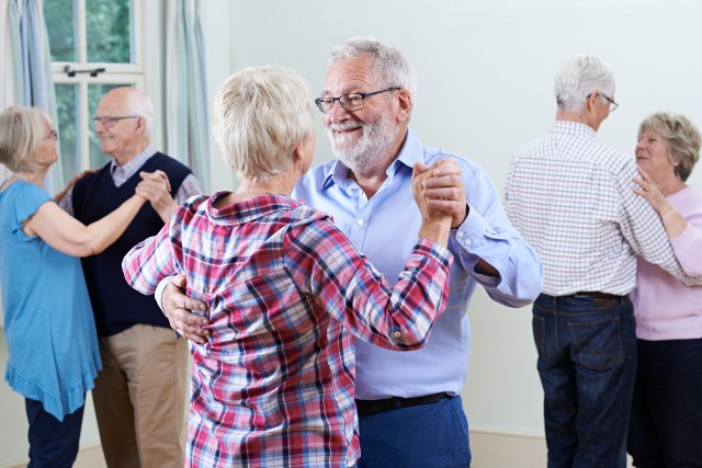 Zajęcia taneczne mogą spowolnić, a nawet przeciwdziałać związanemu z wiekiem pogorszeniu sprawności umysłowej