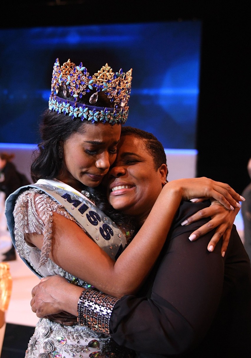 Miss World 2019 [ZDJĘCIA] [WYNIKI] Kto został Miss Świata? Tytuł zdobyła Toni-Ann-Singh z Jamajki. Jak wypadła Polka Milena Sadowska?