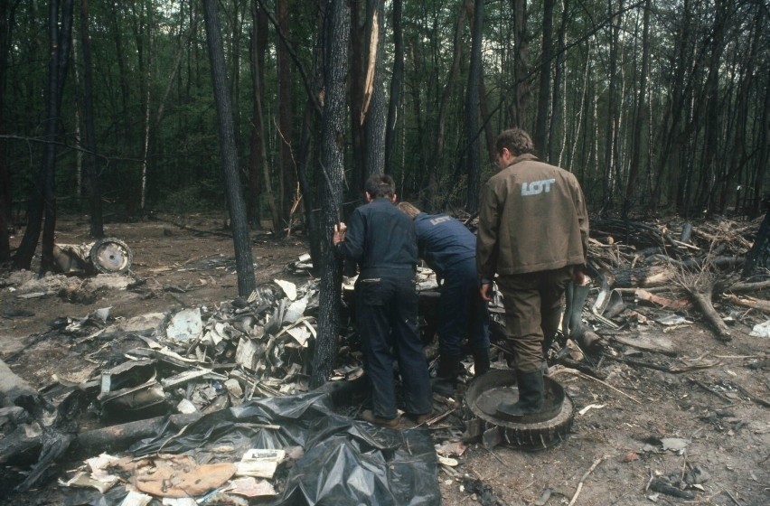 Katastrofa w Lesie Kabackim. Zginęły 183 osoby. Od tych zdarzeń mija ponad trzydzieści lat