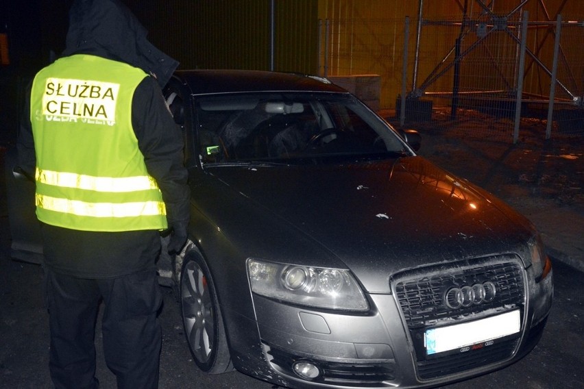 DK8: Budzisko. Kradzione Audi A6 za 40 tys. zł zatrzymane na granicy (zdjęcia)