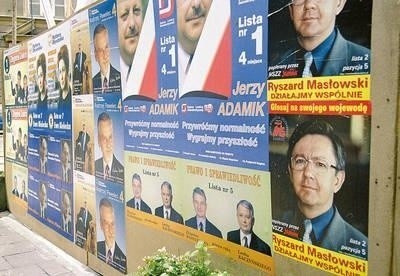 Nie da się za limit nawet 2 tys. zł oblepić całego miasta swoimi plakatami Fot. Anna Kaczmarz