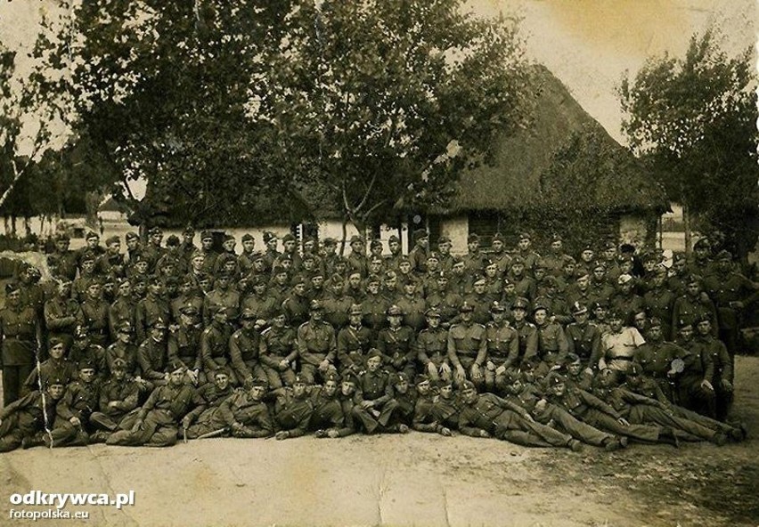 Lata 1933-1938 , Szkoła podoficerów 10 PP w obozie ćwiczeń...