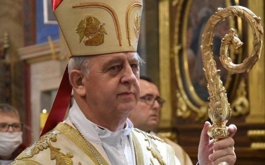Biskup kielecki Jan Piotrowski z dniem 20 czerwca 2021 roku...