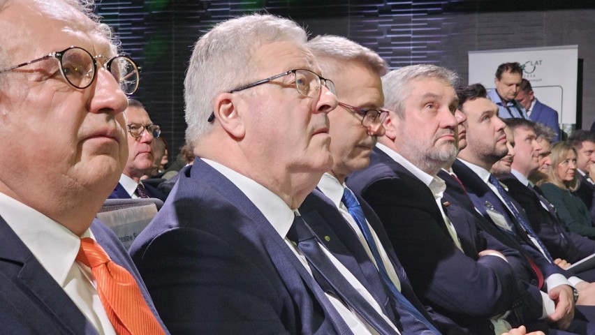 Minister rolnictwa Czesław Siekierski na targach Agrotech 2024 w Kielcach. Zobacz, co powiedział rolnikom
