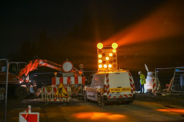 Wjazd do Zakopanego został zamknięty. Wszystko po tym, jak osunęła się ziemia w miejscu, gdzie budowane jest rondo