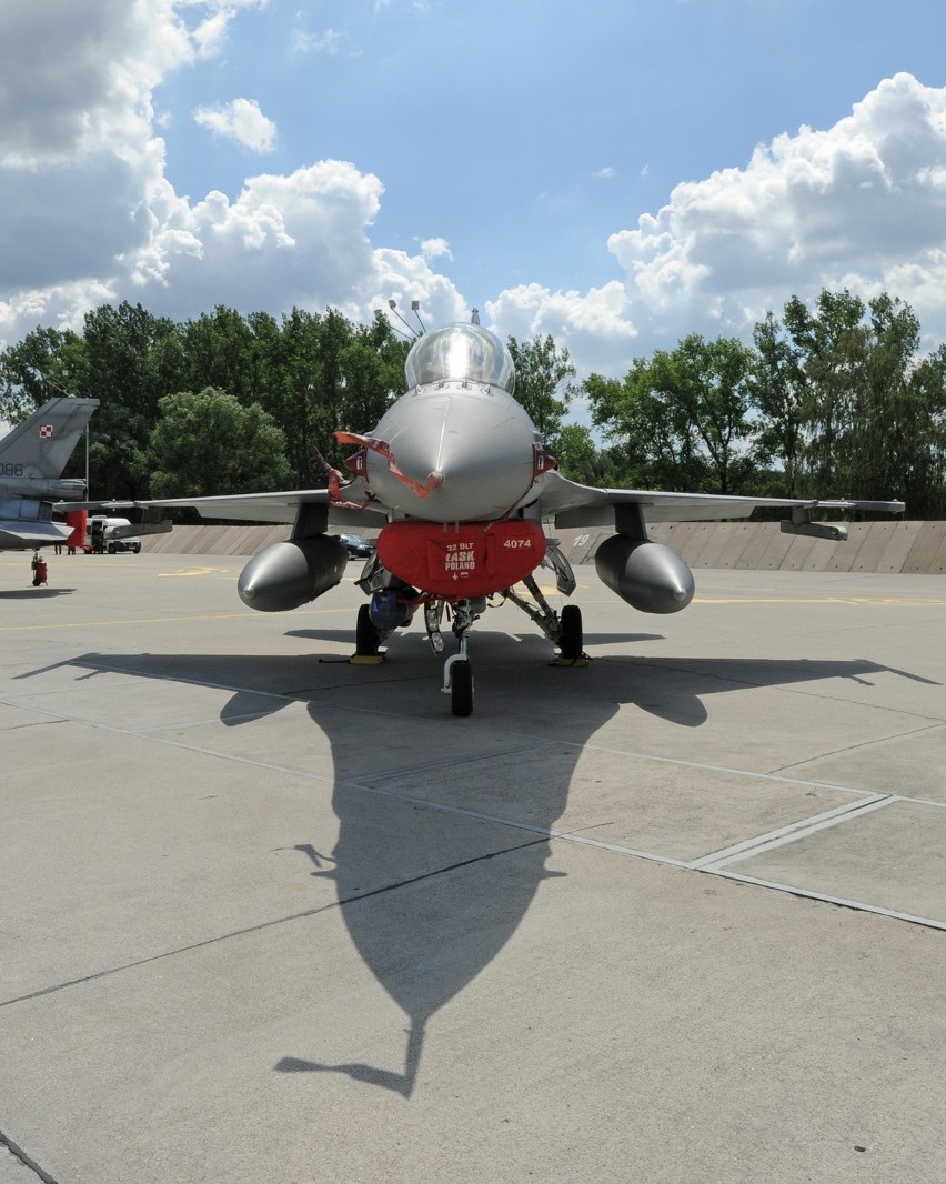 Polski samoloty myliiwskie F-16 przechwyciły maszynę z Rosji
