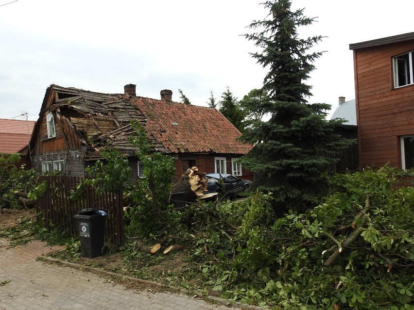 Radar burzowy online. Gdzie jest burza? Ostrzeżenie IMGW pierwszego stopnia przed burzami z gradem w woj. podlaskim [12.05.2022]