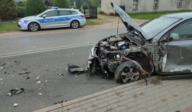 Pijana mieszkanka Lublińca zderzyła się z ciężarowym mercedesem.