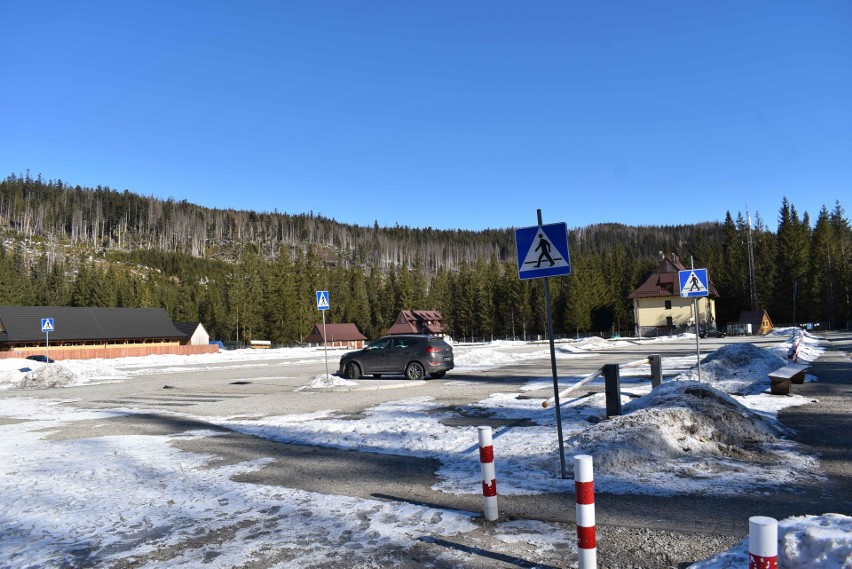 Koronawirus Podhale. Tego dawno nie było. Szlak do Morskiego Oka świeci pustkami [ZDJĘCIA]