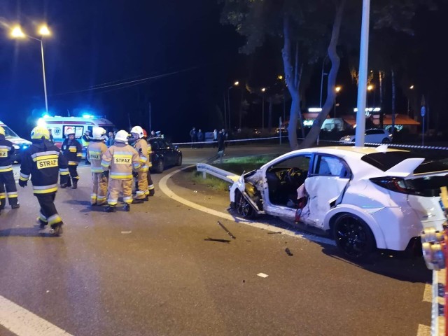 Do wypadku doszło na DK 94 w Pogórskiej Woli w rejonie zjazdu na parking leśny