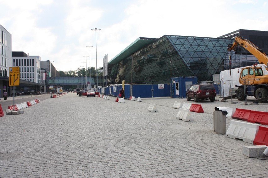 Kraków Airport. Wkrótce nowy terminal i stacja kolejowa