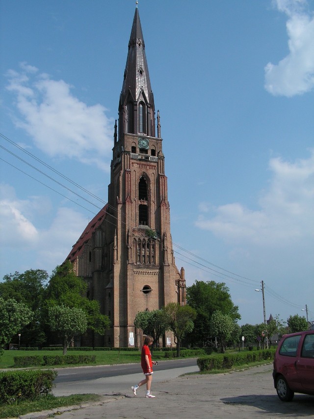 Wieża kościoła Mariackiego w Chojnie ma prawie 103 m. Punkt widokowy będzie umiejscowiony ponad 50 metrów nad ziemią.