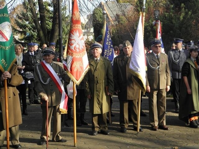 Święto Niepodległości 2014: 11 listopada w Myszkowie oddali hołd poległym [ZDJĘCIA]