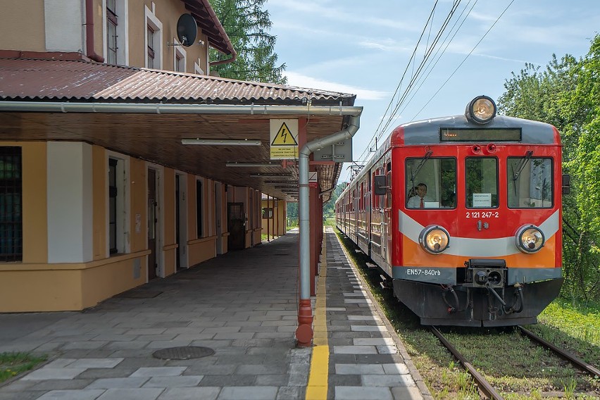 Nowy Sącz. Pierwszy szynobus ruszył na trasę. Regularne kursy rozpocznie 7 maja         